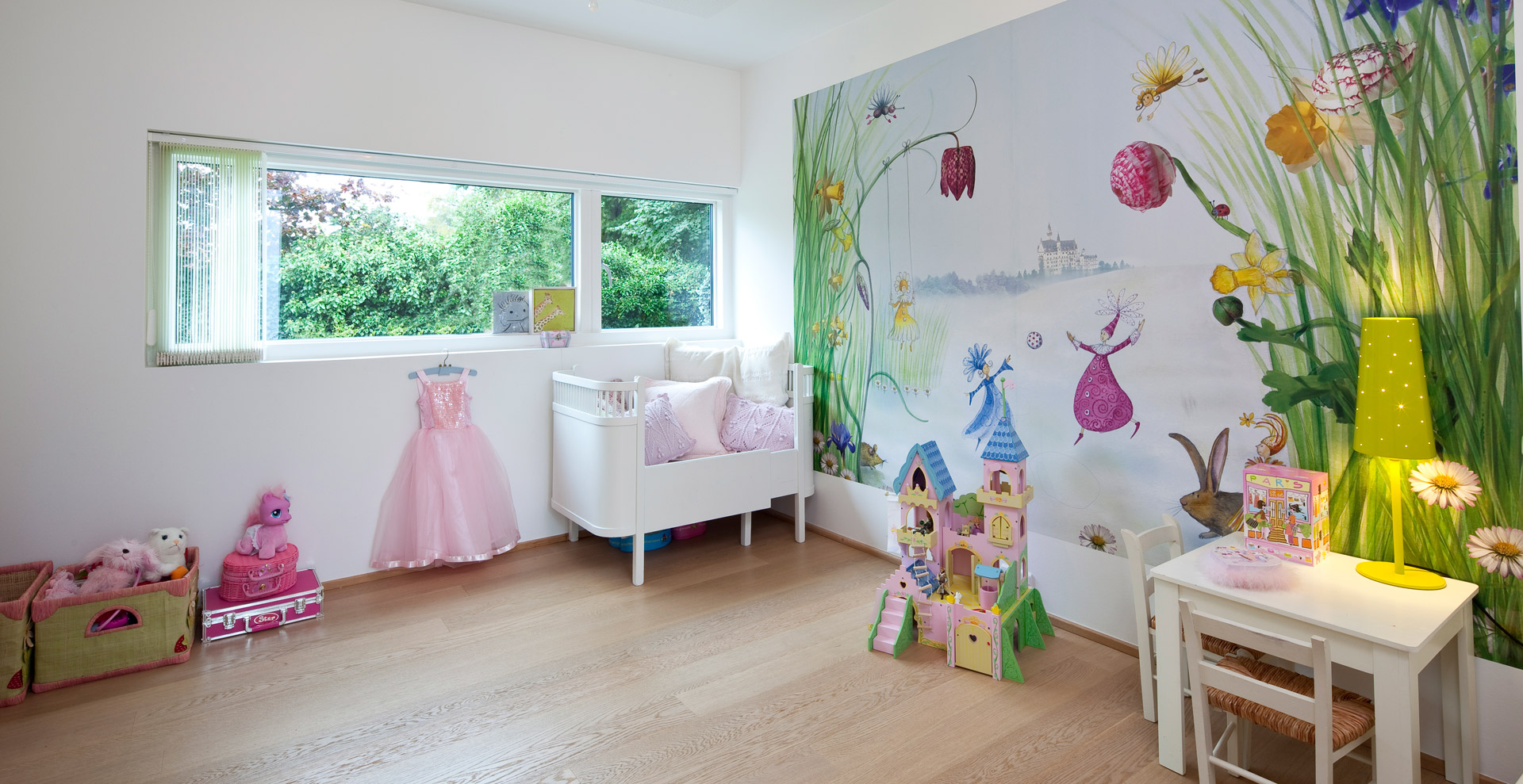 Styling-og-indretning-af-pige-babyværelse-fotograferet-af-BB-Studio